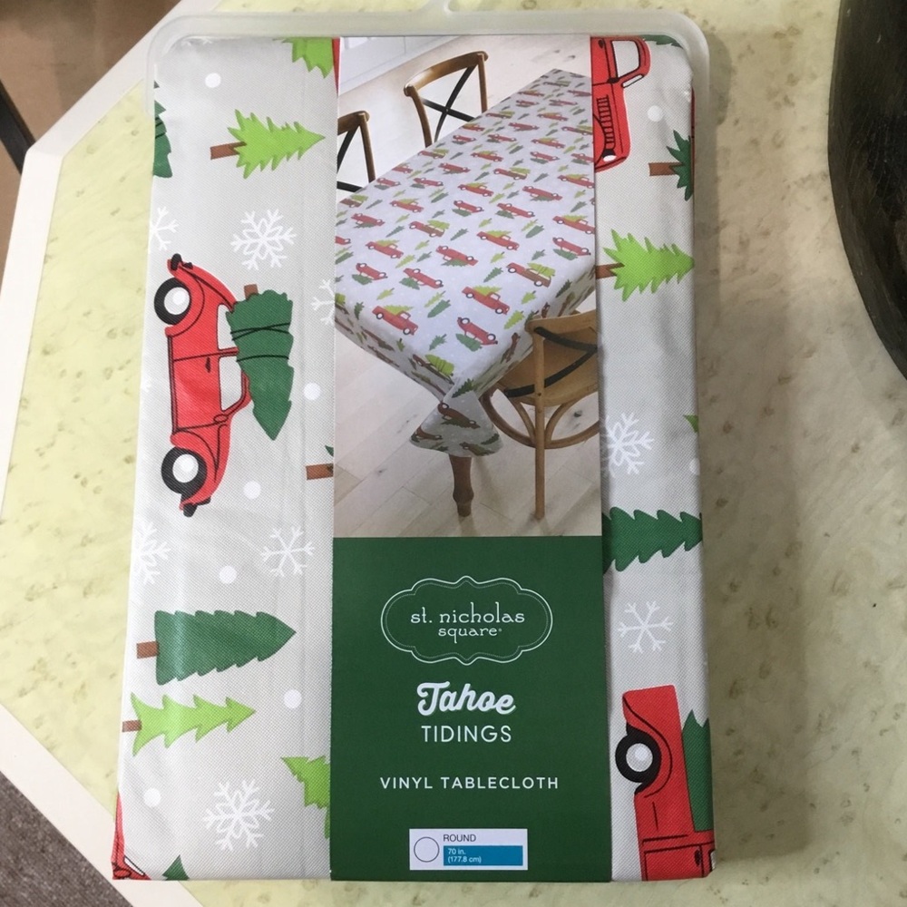 St. Nicholas Square Round Vinyl Tablecloth NEW!
